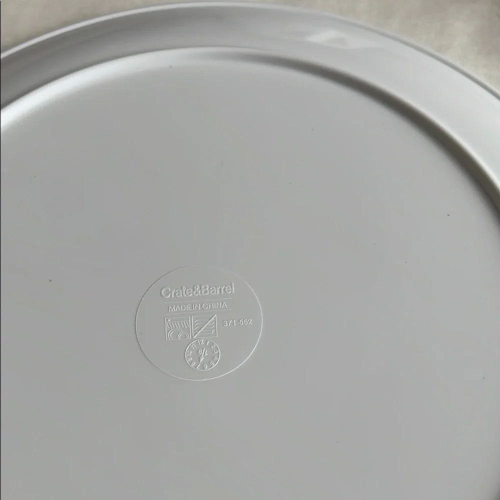 Crate and Barrel Holiday Plate Set